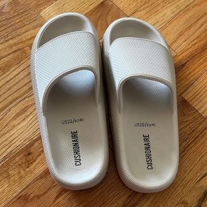 Amazon’s “Cushionaire” Slides